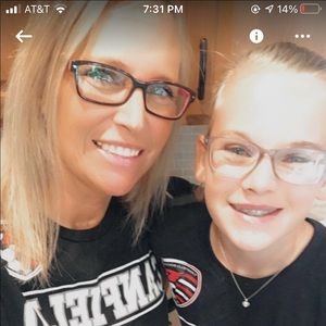 Meet your Posher, Leslie